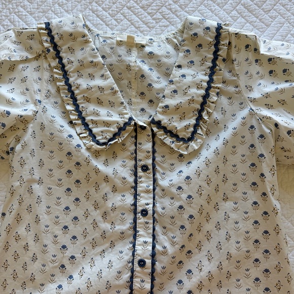 Floral Puff Sleeve Blouse - White and Blue - Picture 4 of 14